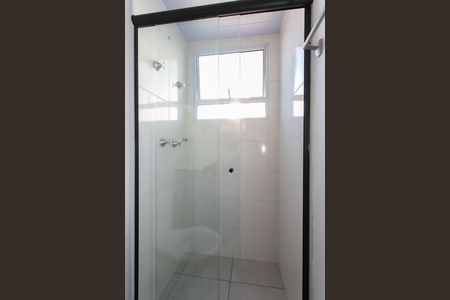 Banheiro de apartamento para alugar com 2 quartos, 45m² em Jardim Marpu, São Paulo