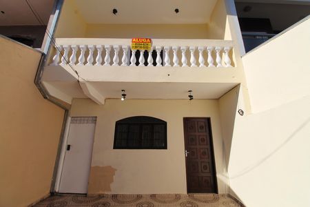 Casa para alugar com 100m², 2 quartos e 1 vagaFachada