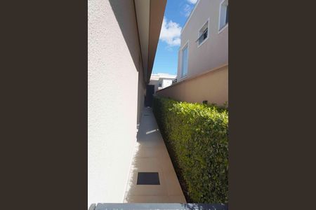 Casa de condomínio à venda com 250m², 4 quartos e 4 vagasÁrea externa