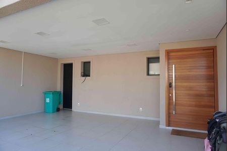 Garagem de casa de condomínio à venda com 4 quartos, 250m² em Cidade Tamboré, Santana de Parnaíba