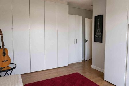 Casa de condomínio à venda com 250m², 4 quartos e 4 vagas Casa de condomínio à venda com 250m², 4 quartos e 4 vagasBanheiro da Suíte 2