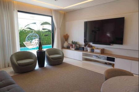 Casa de condomínio à venda com 250m², 4 quartos e 4 vagasSala