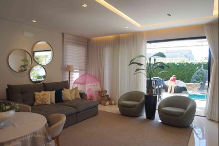 Sala de casa de condomínio à venda com 4 quartos, 250m² em Cidade Tamboré, Santana de Parnaíba