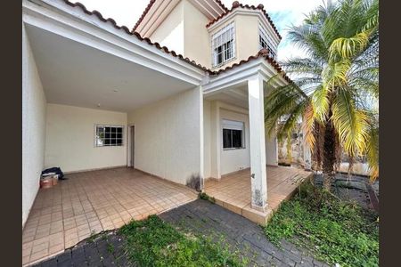 Área comum de casa para alugar com 3 quartos, 180m² em Jardim Patricia, Uberlândia