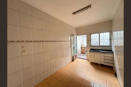 Cozinha de casa para alugar com 3 quartos, 180m² em Jardim Patricia, Uberlândia
