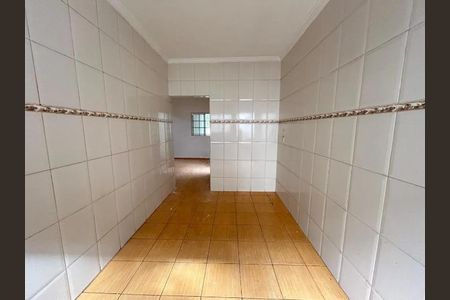 Cozinha de casa para alugar com 3 quartos, 180m² em Jardim Patricia, Uberlândia