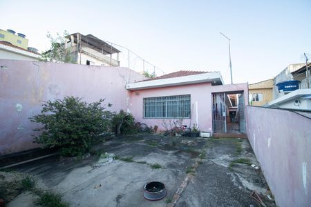 Casa à venda com 382m², 3 quartos e 2 vagas Casa à venda com 382m², 3 quartos e 2 vagasÁrea externa