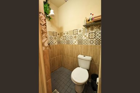 Banheiro de casa para alugar com 2 quartos, 70m² em Padre Eustáquio, Belo Horizonte
