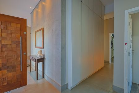 Casa de condomínio para alugar com 250m², 4 quartos e 6 vagas