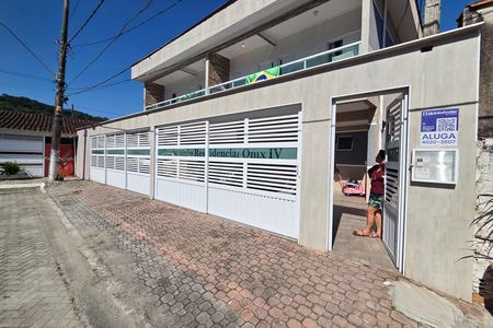 Fachada de casa de condomínio para alugar com 2 quartos, 74m² em Canto do Forte, Praia Grande