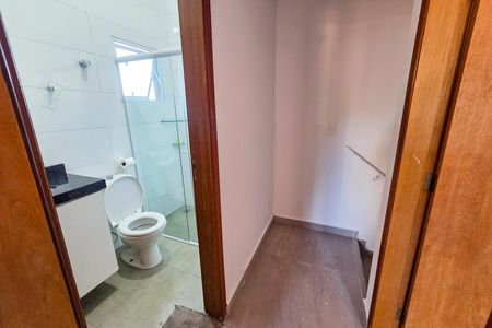 Casa de condomínio para alugar com 74m², 2 quartos e 1 vaga Casa de condomínio para alugar com 74m², 2 quartos e 1 vagaCorredor