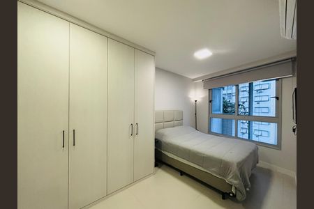 Apartamento para alugar com 77m², 2 quartos e 1 vaga