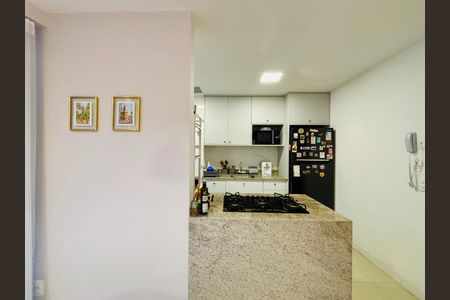 Apartamento para alugar com 77m², 2 quartos e 1 vaga