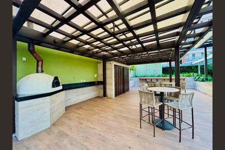 Apartamento para alugar com 77m², 2 quartos e 1 vaga