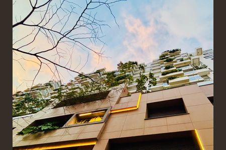 Apartamento para alugar com 77m², 2 quartos e 1 vaga
