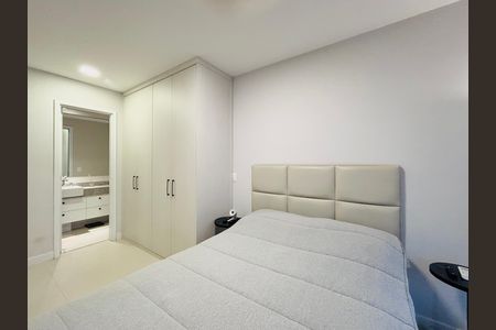 Apartamento para alugar com 77m², 2 quartos e 1 vaga