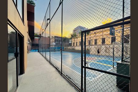 Apartamento para alugar com 77m², 2 quartos e 1 vaga
