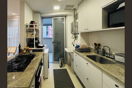 Apartamento para alugar com 77m², 2 quartos e 1 vaga