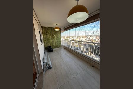 Apartamento para alugar com 94m², 3 quartos e 2 vagasVaranda