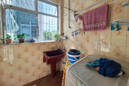 Apartamento à venda com 77m², 2 quartos e sem vaga Apartamento à venda com 77m², 2 quartos e sem vagaÁrea de Serviço