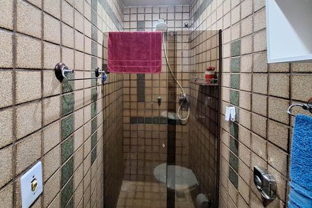 Apartamento à venda com 77m², 2 quartos e sem vaga Apartamento à venda com 77m², 2 quartos e sem vagaBanheiro Social