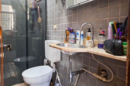Apartamento à venda com 77m², 2 quartos e sem vaga Apartamento à venda com 77m², 2 quartos e sem vagaBanheiro da Suíte 1