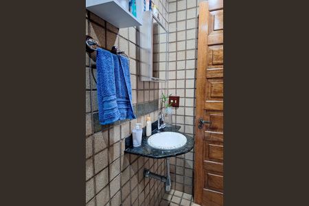 Apartamento à venda com 77m², 2 quartos e sem vaga Apartamento à venda com 77m², 2 quartos e sem vagaBanheiro Social