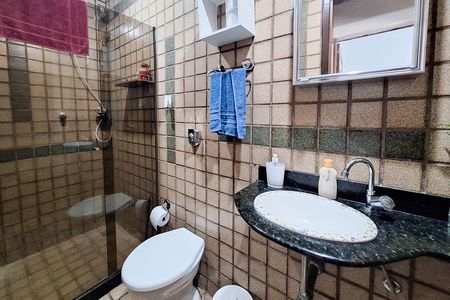 Apartamento à venda com 77m², 2 quartos e sem vaga Apartamento à venda com 77m², 2 quartos e sem vagaBanheiro Social