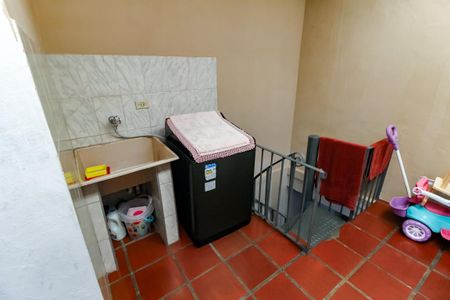 Área de Serviço de casa para alugar com 2 quartos, 199m² em Jardim Samara, São Paulo