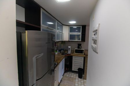 Apartamento à venda com 70m², 2 quartos e 3 vagasCozinha e Área de Serviço