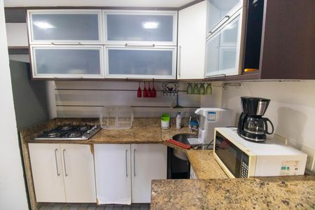 Apartamento à venda com 70m², 2 quartos e 3 vagasCozinha e Área de Serviço
