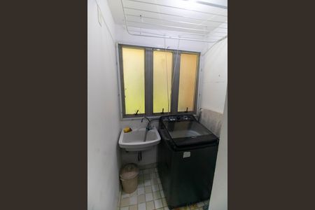 Apartamento à venda com 70m², 2 quartos e 3 vagasCozinha e Área de Serviço