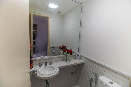Apartamento à venda com 70m², 2 quartos e 3 vagasLavabo