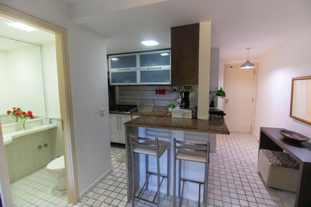 Apartamento à venda com 70m², 2 quartos e 3 vagasCozinha e Área de Serviço