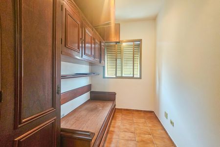 Apartamento para alugar com 3 quartos, 98m² em Vila Julia, Guarujá
