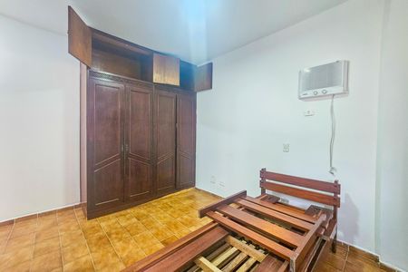 Apartamento para alugar com 3 quartos, 98m² em Vila Julia, Guarujá