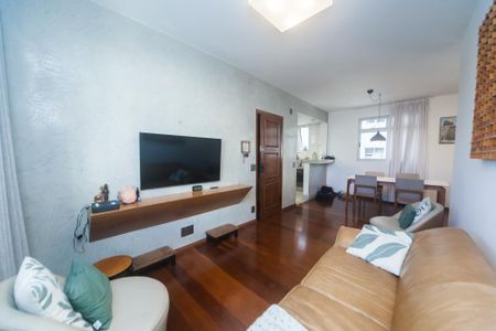 Sala de TV de apartamento à venda com 3 quartos, 104m² em Sion, Belo Horizonte
