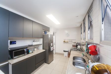 Cozinha de apartamento à venda com 3 quartos, 104m² em Sion, Belo Horizonte