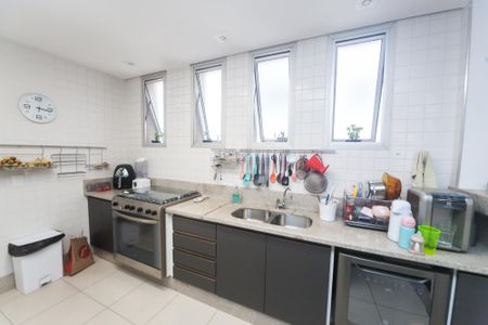 Cozinha de apartamento à venda com 3 quartos, 104m² em Sion, Belo Horizonte