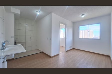Sala/Cozinha/Área de serviço  de apartamento para alugar com 2 quartos, 36m² em Várzea da Barra Funda, São Paulo
