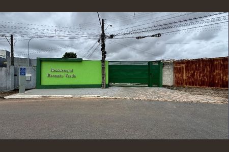 Casa de condomínio à venda com 240m², 3 quartos e 10 vagas Casa de condomínio à venda com 240m², 3 quartos e 10 vagasFachada