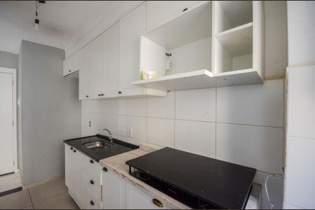 Cozinha de apartamento para alugar com 2 quartos, 41m² em Lot. City Jaragua, São Paulo