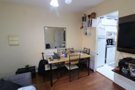 Apartamento para alugar com 47m², 2 quartos e 1 vagaSala