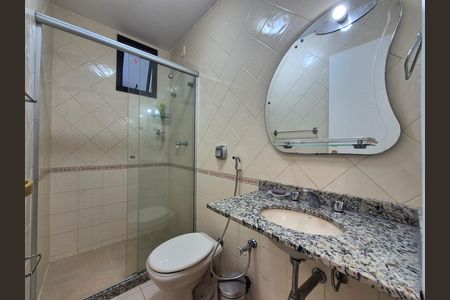 Apartamento para alugar com 123m², 3 quartos e 2 vagas Apartamento para alugar com 123m², 3 quartos e 2 vagasBanheiro social