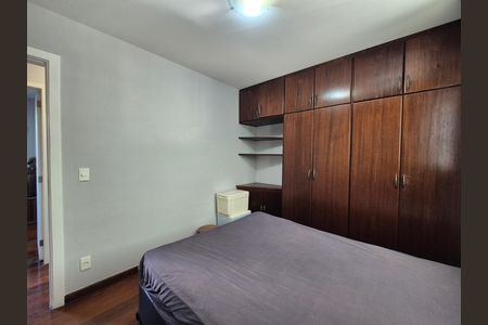 Apartamento para alugar com 123m², 3 quartos e 2 vagas Apartamento para alugar com 123m², 3 quartos e 2 vagasQuarto