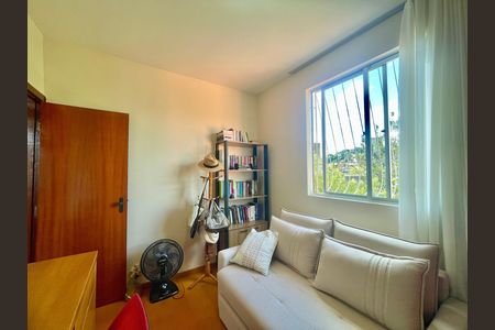 Apartamento à venda com 2 quartos, 75m² em Santa Tereza, Belo Horizonte