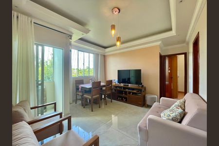 Apartamento à venda com 2 quartos, 75m² em Santa Tereza, Belo Horizonte