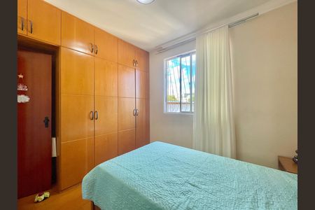 Apartamento à venda com 2 quartos, 75m² em Santa Tereza, Belo Horizonte