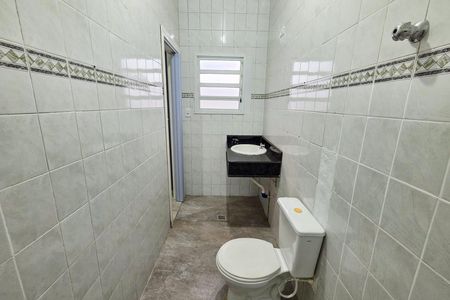 Casa para alugar com 80m², 2 quartos e 2 vagasBanheiro da Suíte 1