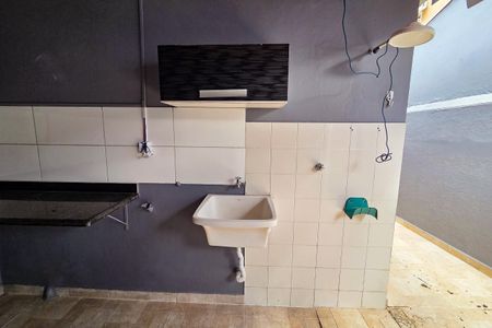 Casa para alugar com 80m², 2 quartos e 2 vagasÁrea de Serviço